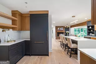 4955 Powers Ferry Rd, Sandy Springs, GA 30327 - Photo 22