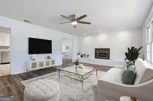 1613 Lake Dr, Midway, GA 31320 - Photo 8