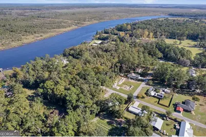 300 Colson Avenue, Woodbine, GA 31569 - Photo 4