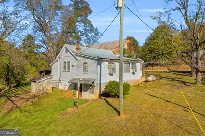 1129 Lord Road, Commerce, GA 30530 - Photo 8