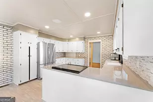 45 Beverly St, Lavonia, GA 30553 - Photo 12