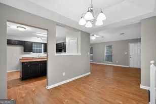 225 Fox Ln Dr, South Fulton, GA 30349 - Photo 4