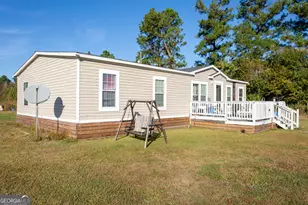 74 Leslie Rd, Hazlehurst, GA 31539 - Photo 2
