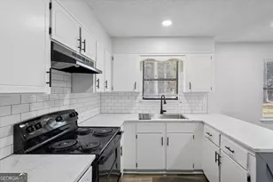 186 Community Cir, Jesup, GA 31545 - Photo 6