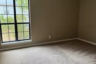 4362 Thunder Fork Dr, Stone Mountain, GA 30083 - Photo 4