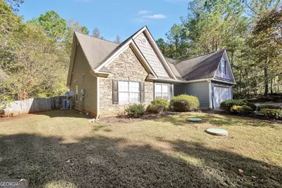 610 Kyle Court, Locust Grove, GA 30248 - Photo 2