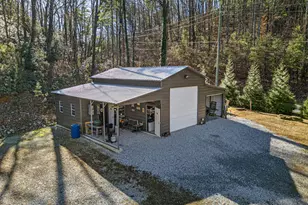 327 Polly Gap Rd, Clayton, GA 30525 - Photo 4