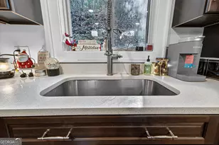 327 Polly Gap Rd, Clayton, GA 30525 - Photo 16