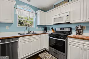 358 Meadow Farm Ln, Lawrenceville, GA 30045 - Photo 12