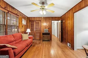 1777 Rosalind Dr NE, Atlanta, GA 30329 - Photo 10