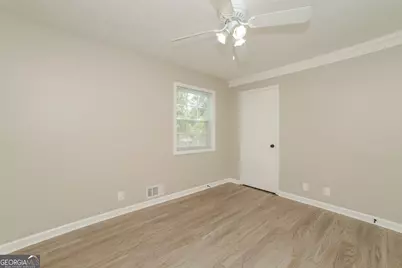608 Upland Ridge Drive NW, Conyers, GA 30012 - Photo 8