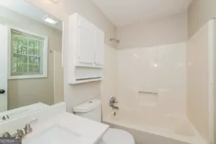 608 Upland Ridge Dr NW, Conyers, GA 30012 - Photo 14