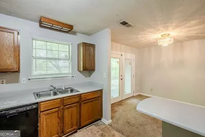 6185 Marbut Farms Chase, Lithonia, GA 30058 - Photo 10