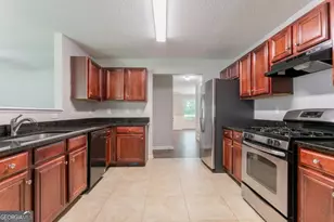 7190 Cavender Dr SW, Atlanta, GA 30331 - Photo 18