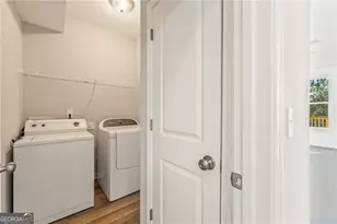 978 Valley Rock Dr, Lithonia, GA 30058 - Photo 8