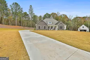 152 Wet Wood Dr, Fairburn, GA 30213 - Photo 2