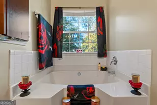 1546 Evergreen Hollow Ln, Conyers, GA 30012 - Photo 18