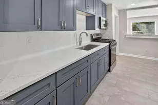 475 Center Hill Ave NW, Atlanta, GA 30318 - Photo 14