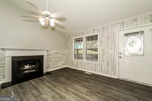 33 Daisy Ln, Villa Rica, GA 30180 - Photo 2
