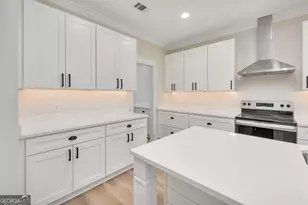 115 Silver Bluff Dr, Brunswick, GA 31523 - Photo 8