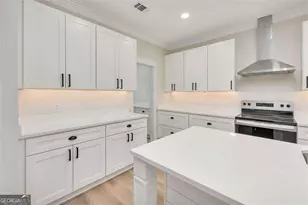 115 Silver Bluff Dr, Brunswick, GA 31523 - Photo 8