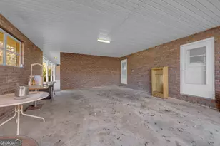 2207 Blacksnake Rd, Mount Airy, GA 30563 - Photo 8