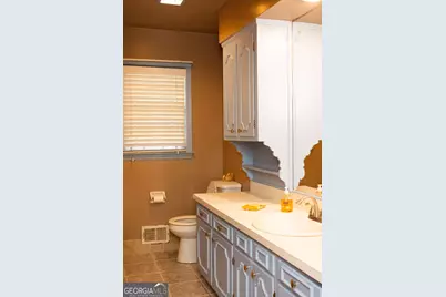 2719 Waleska Way, East Point, GA 30344 - Photo 10