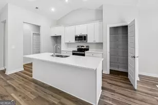 83 Derring Cir, Newnan, GA 30263 - Photo 6