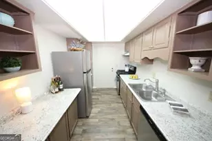 6851 Roswell Rd, Atlanta, GA 30328 - Photo 8