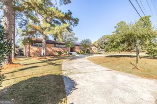 201 Belmont Dr, Warner Robins, GA 31088 - Photo 2