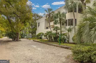 548 Oglethorpe Ave, Saint Simons, GA 31522 - Photo 1