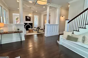 111 E 49th St, Savannah, GA 31405 - Photo 6