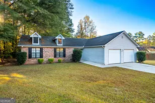 10448 Tara Pointe Dr, Jonesboro, GA 30238 - Photo 2