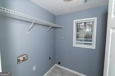 1025 Hunters Oak Trail, Sugar Hill, GA 30518 - Photo 16