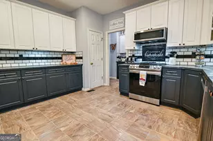 140 Manor Dr, Fayetteville, GA 30215 - Photo 10