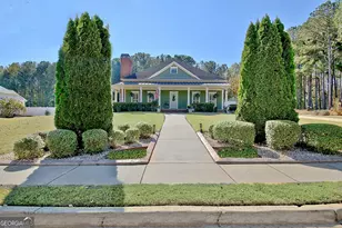 25 Carriage Ln, Senoia, GA 30276 - Photo 4