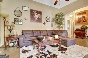 25 Carriage Ln, Senoia, GA 30276 - Photo 8