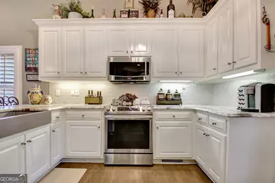 25 Carriage Lane, Senoia, GA 30276 - Photo 16