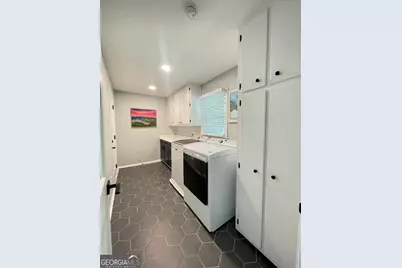 2772 Dunnington Circle, Atlanta, GA 30341 - Photo 14