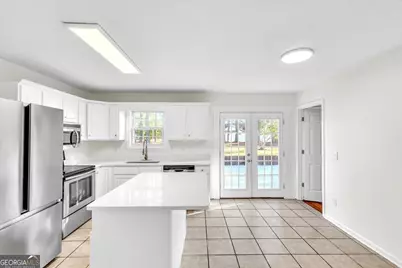 1136 Bartlett Drive, Statesboro, GA 30461 - Photo 10