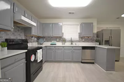 6397 E Meyer Drive, Morrow, GA 30260 - Photo 18