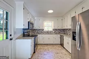 271 Modoc Dr, Cornelia, GA 30531 - Photo 2