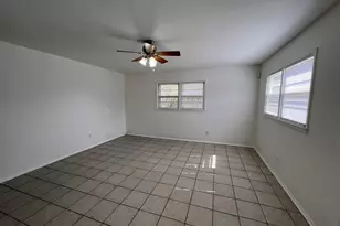 205 Sonja Dr, Warner Robins, GA 31088 - Photo 2
