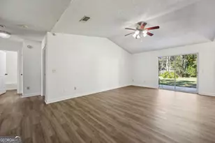 114 Colony Pines Dr, Kingsland, GA 31548 - Photo 10