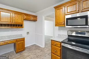 3477 Chinaberry Ln, Snellville, GA 30039 - Photo 14