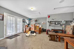 130 W Daylight Dr, Eatonton, GA 31024 - Photo 34