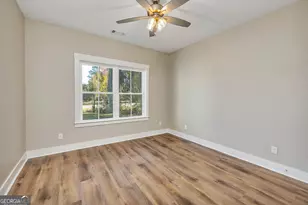 1138 River Oaks Rd, Brunswick, GA 31523 - Photo 8