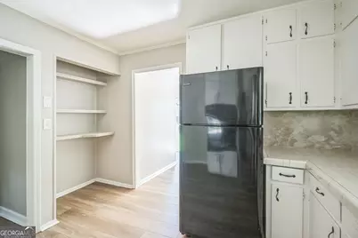 6770 Burkhead Drive, Union City, GA 30291 - Photo 10