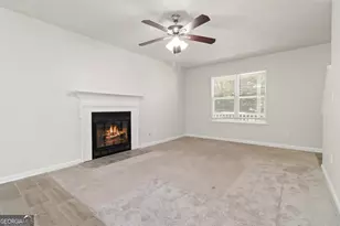 2725 Wildflower Ln, Snellville, GA 30039 - Photo 10