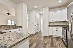 30 Camden Cir, Newnan, GA 30265 - Photo 18